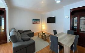 Sand & Sun - 2 Bedrooms Apartment 50M Beach